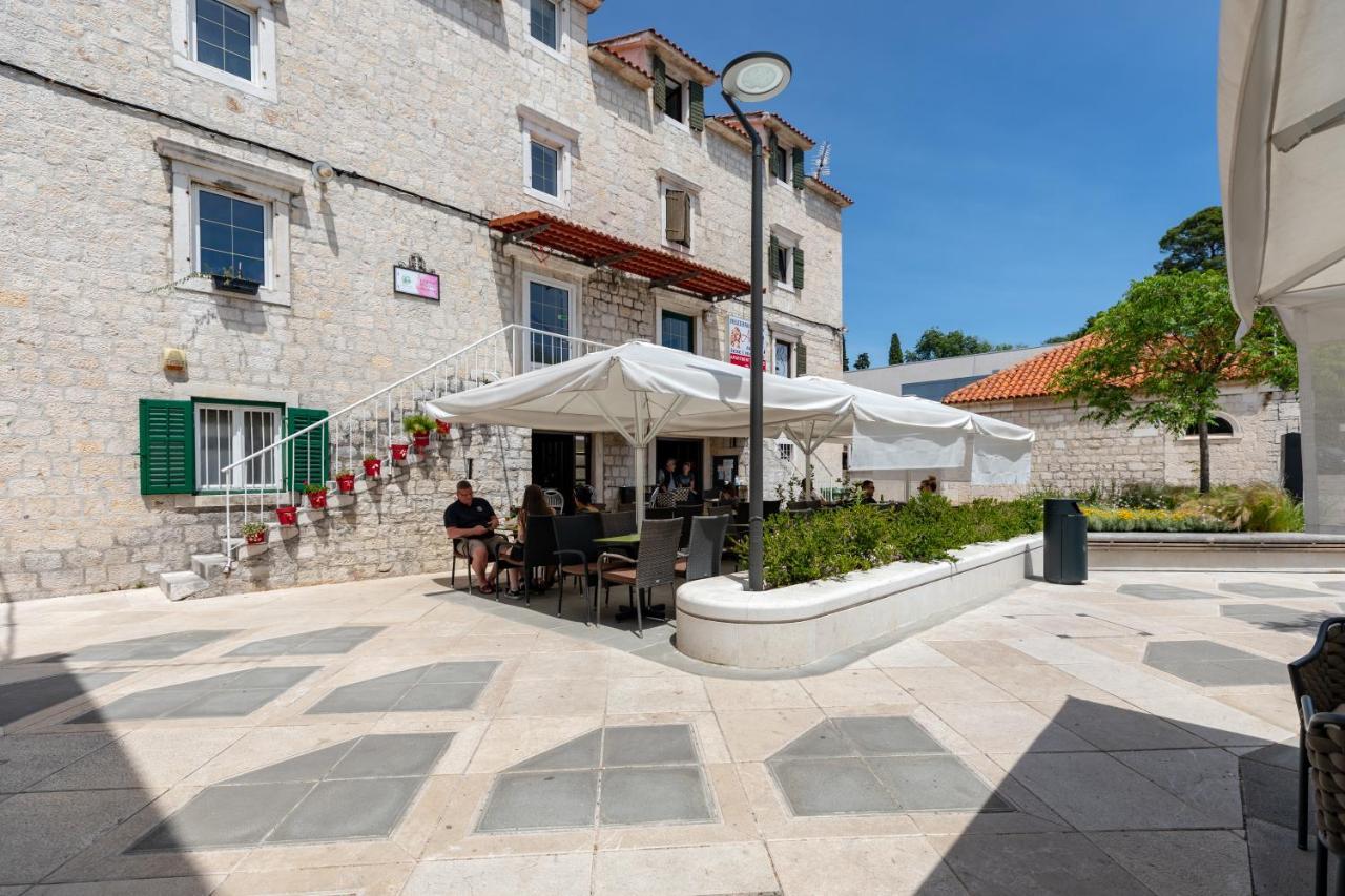 Old Bridge Trogir Hotel Buitenkant foto